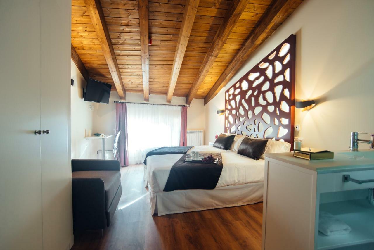 Hotel Rural Pinares De Soria โมลินอส เด ดูเอโร ภายนอก รูปภาพ